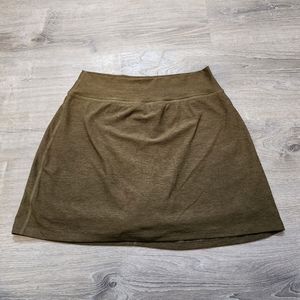 NWOT Deep Olive BeyondYoga Spacedye Move It Skirt With Built In Shorts